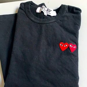 COMME des GARÇONS PLAY black men’s T in small.
